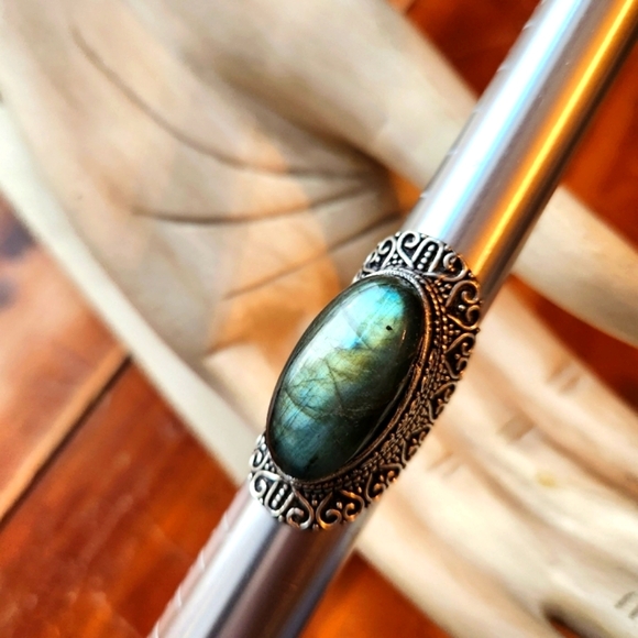 Labradorite Statement Ring - Picture 7 of 9